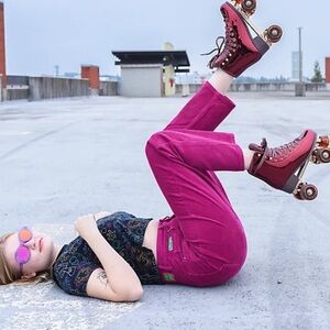 NWOT Empyre Tori 90's Berry Corduroy High Rise Straight Leg Skate Pants Size 2